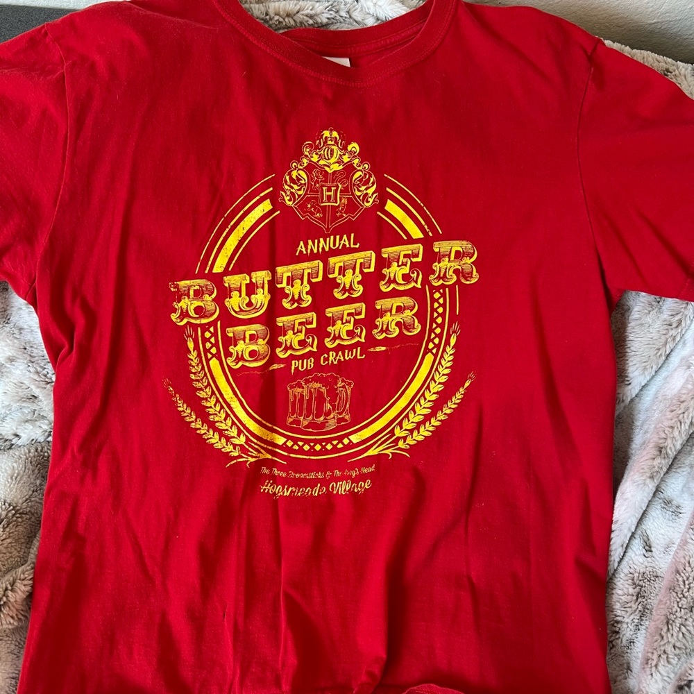 Harry Potter Butter Beer Pub Crawl shirt - has small tear